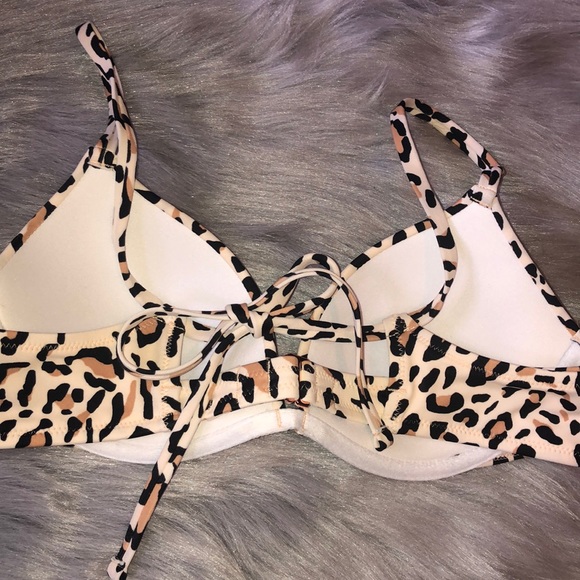 Bikini - Picture 5 of 5